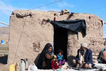 جنگ چهل ساله اقتصاد پرظرفیت افغانستان را از پیشرفت بازداشته است