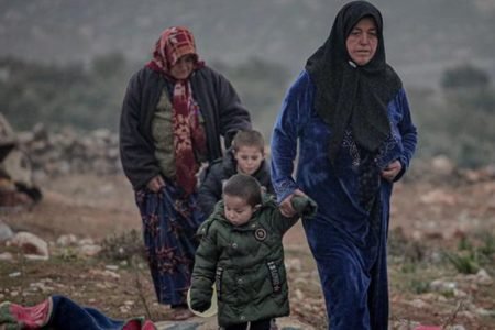 بحرانی دیگر در سوریه ؛ ۸۰۰ هزار آواره در جنگ آنکارا دمشق در ادلب