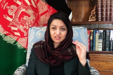 سفیر افغانستان در آمریکا صلح بدون در نظرداشت زنان را غیرممکن دانست