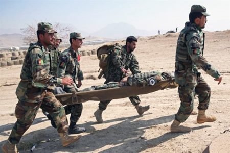 حمله خونین پیکارجویان طالب در قندهار جان هفت سرباز افغان را گرفت