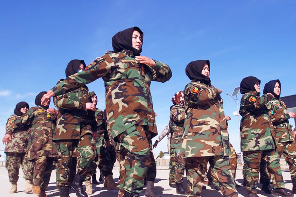 طالبان تعدادی از پولیس‌های زن را به کار فراخواندند
