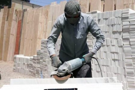 وزارت معادن افغانستان به دنبال جذب سرمایه‌گذار برای سنگ مرمر این کشور است