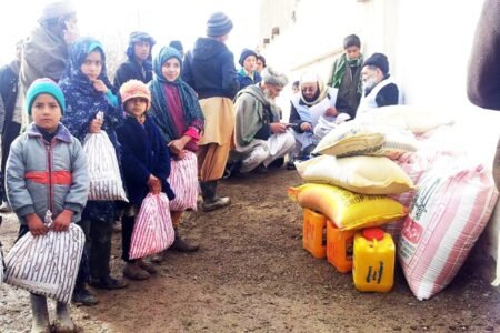 تاکید کمیسیون حقوق بشر افغانستان بر فقر زدایی از فقیرترین کشور خاورمیانه