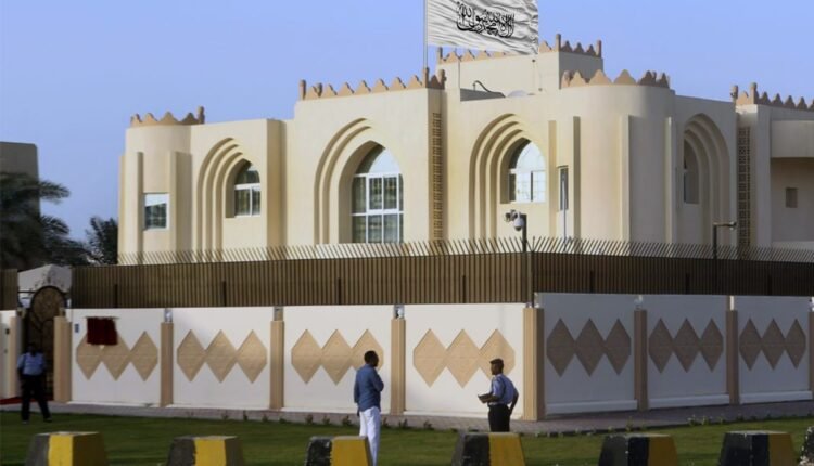 سیاسی پیکارجویان طالب قطر min