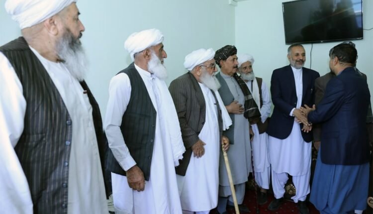 ولسوالی های پشتکوه و زیرکوه min