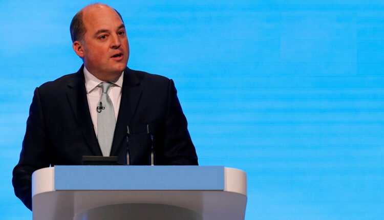 وزیر دفاع بریتانیا