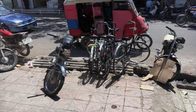 توجهی به حق و حقوق دیگران