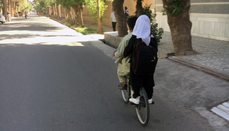 مسیر مکتب min