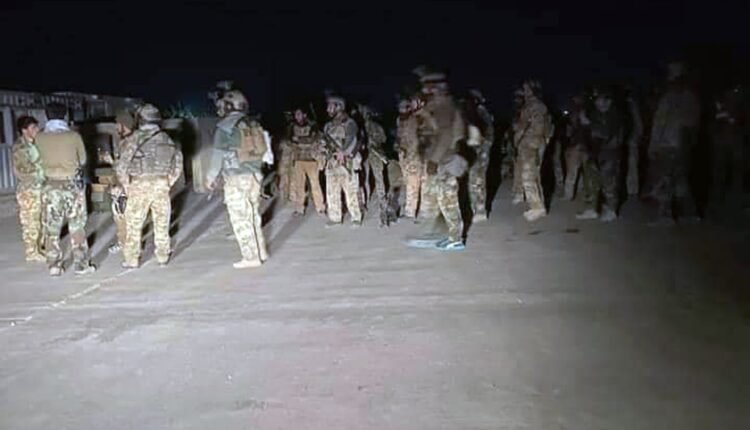 مستحکم ارتش به پیکارجویان طالب در هلمند min