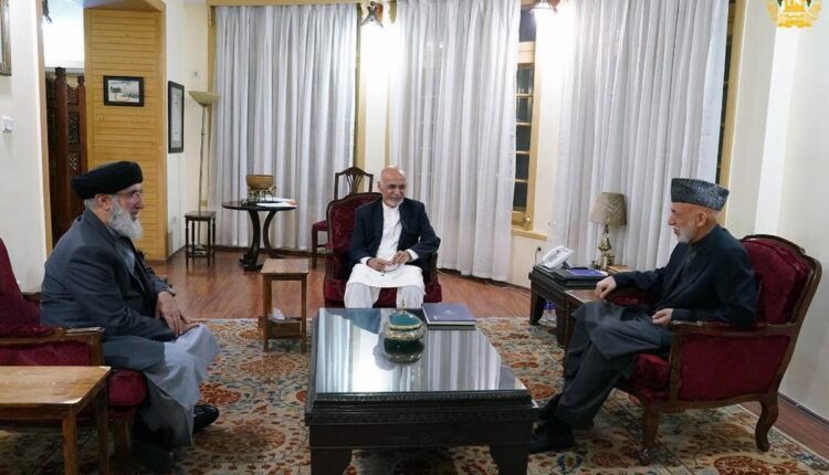 کرزی حکمتیار min