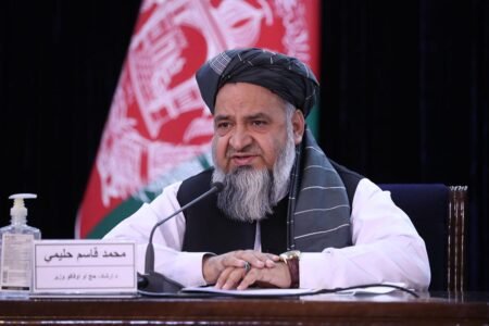 درخواست وزیر حج و اوقاف افغانستان از پیکارجویان طالب برای منفجر نکردن ساختمان‌ها