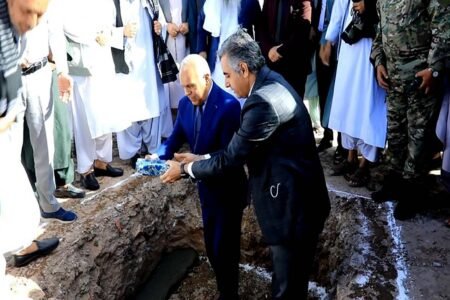 سنگ بنای یک مکتب با بودجه ۳۸ میلیون افغانی در هرات گذاشته شد