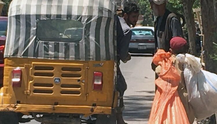 روز افزون کودکان کار و زباله گرد در شهر