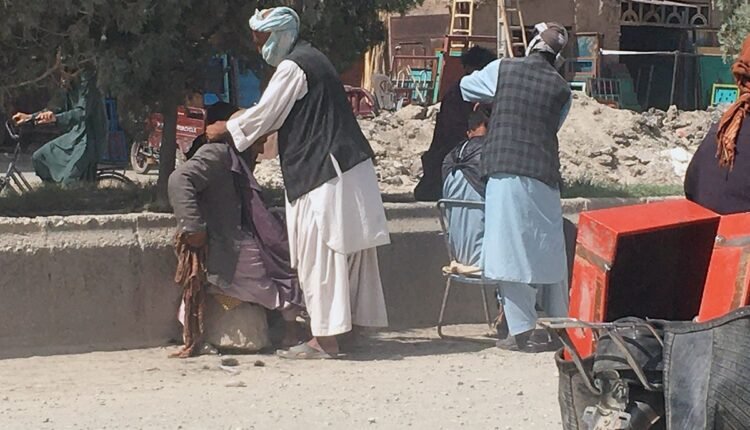 نکنید آرایشگری با این مدل در هرات هم وجود دارد