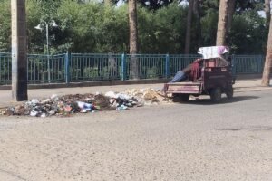 شهر ما خانه ما از شعار هم کمتر شده است