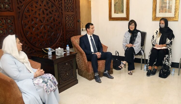 مذاکره کننده دولت افغانستان min