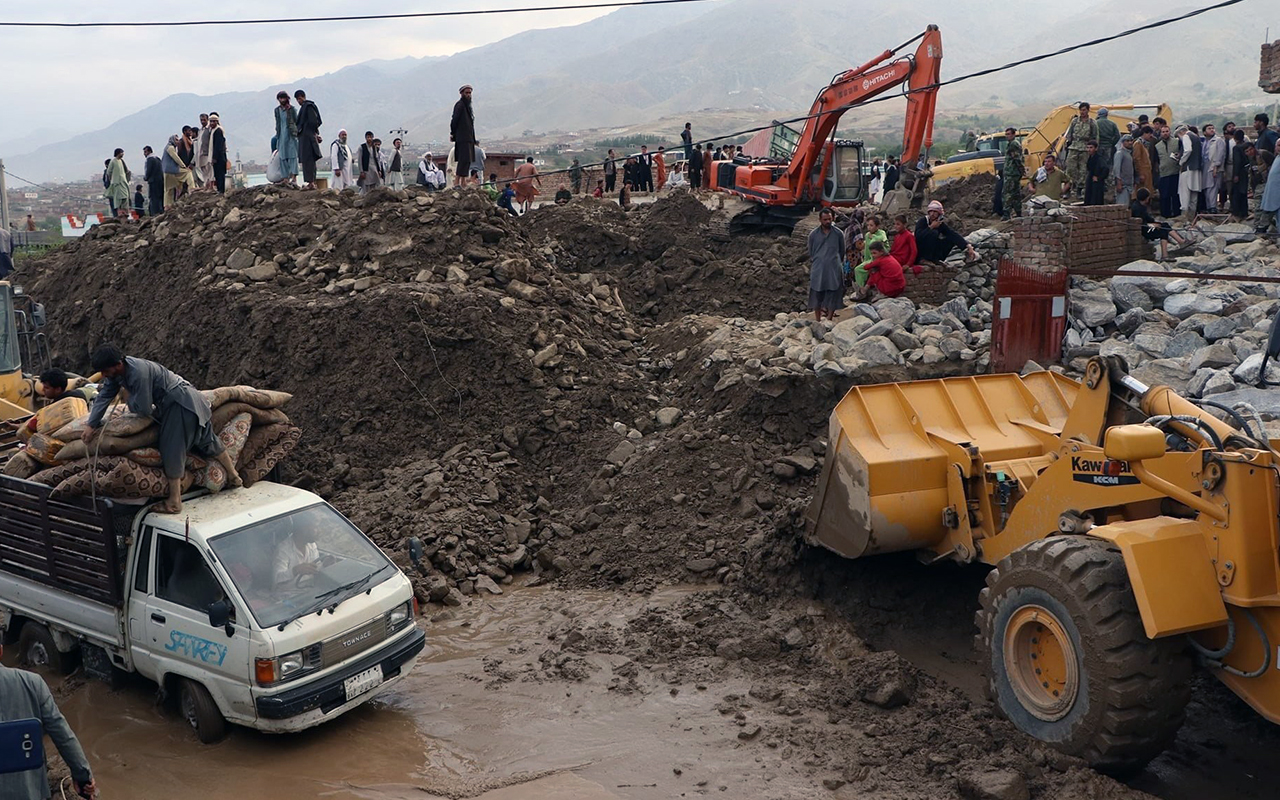 دستور وزارت داخله به پولیس افغانستان برای کمک به سیل‌زدگان