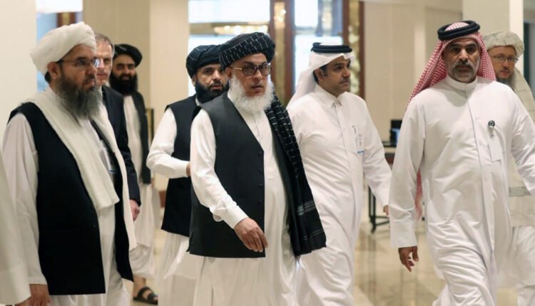 چندین نهاد بینالمللی، از جمله سازمان دیدهبان حقوق بشر به تازگی از دولت آمریکا درخواست کردهاند تا معافیت مقامات طالبان از ممنوعیت سفرهای خارجی را متوقف سازد.