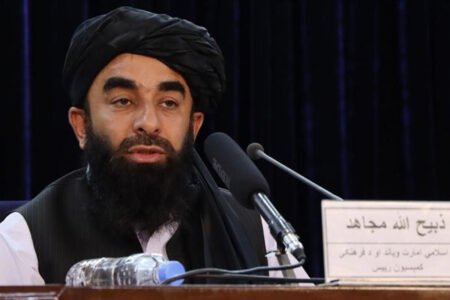 مجاهد شرکت‌کنندگان در نشست وین را چهره‌های بی‌اعتبار خواند
