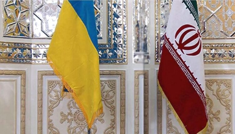 اوکراین اعلام کرده است که اعتبارنامه سفیر ایران در کیف را لغو کرده و شمار دیپلمات‌های این کشور را کاهش داده است. وزارت خارجه اوکراین با انتشار بیانیه‌ای گفته است