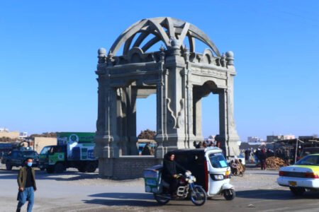 طالبان از بازسازی چهارراهی خبرنگاران در مزارشریف خبر داد