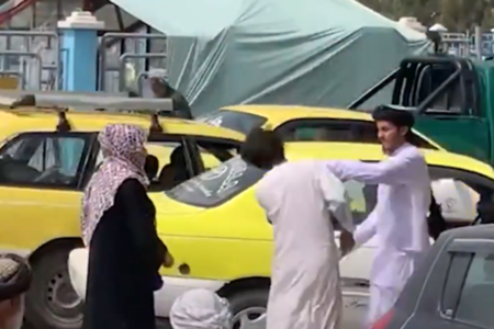 روزهای سخت مردم افغانستان؛ برخورد خشونت‌آمیز ماموران امر به معروف طالبان با مردم