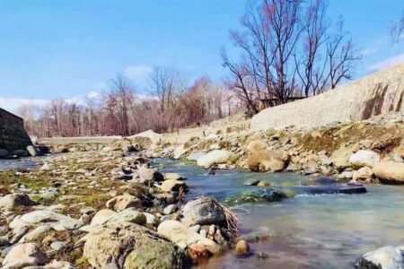 یک تفریح دلپذیر محلی دره پغمان ولسوالی کابل افغانستان