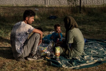 تدابیر سختگیرانه ایران در برابر افغان‌ها؛ رهنماها از اجاره خانه به افغان‌ها منع شدند