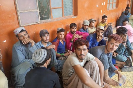 وزارت مهاجرین طالبان از بازگشت بیش از دو هزار افغان از ایران خبر داد