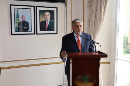ادعاهای متقابل افغانستان و پاکستان پیرامون مبارزه با هراس‌افگنی